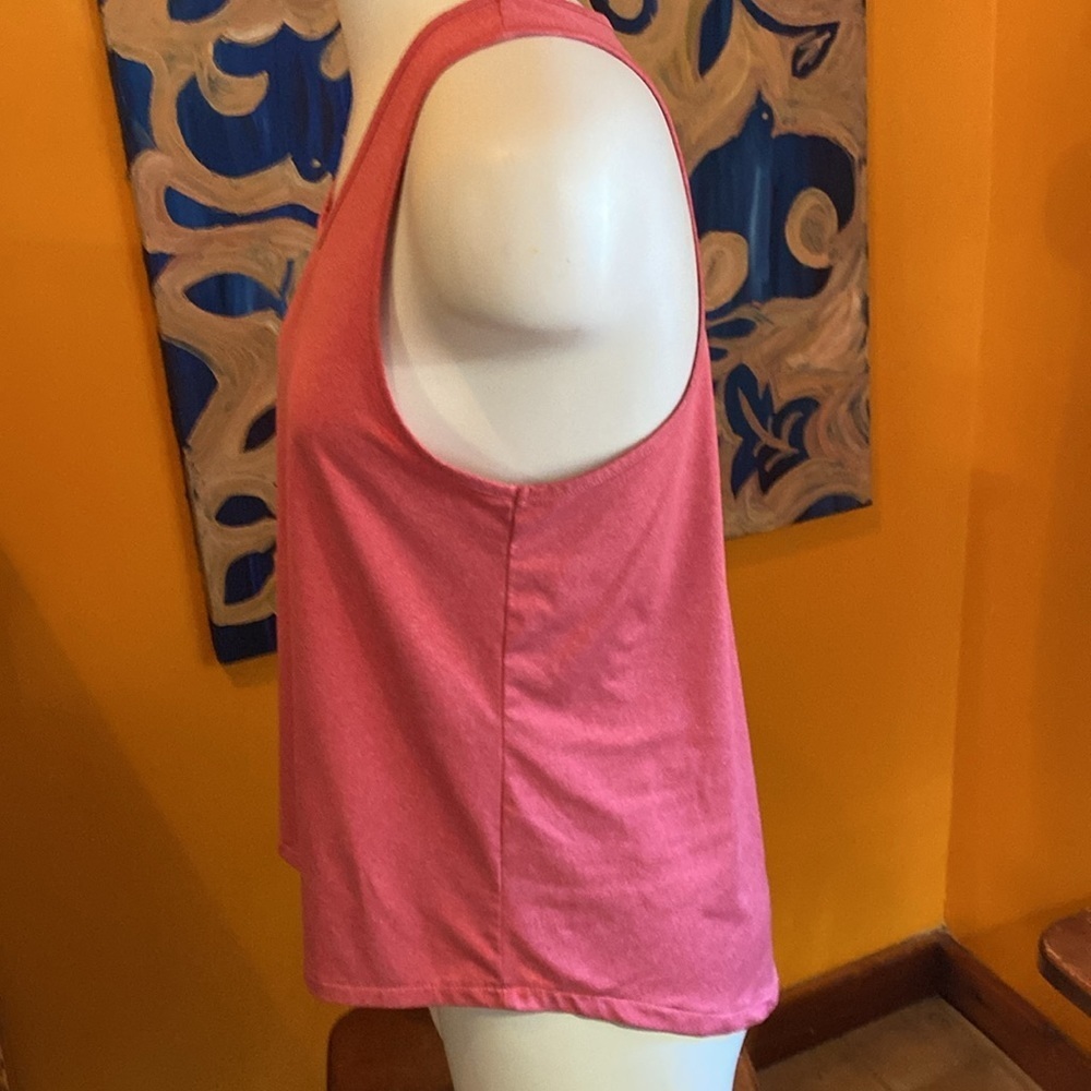 Athletic Tank With Key Hole Racer Back - Picture 2 of 4